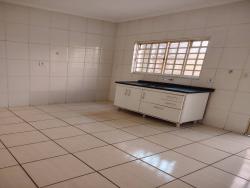 #208 - Casa para Venda em Taubaté - SP
